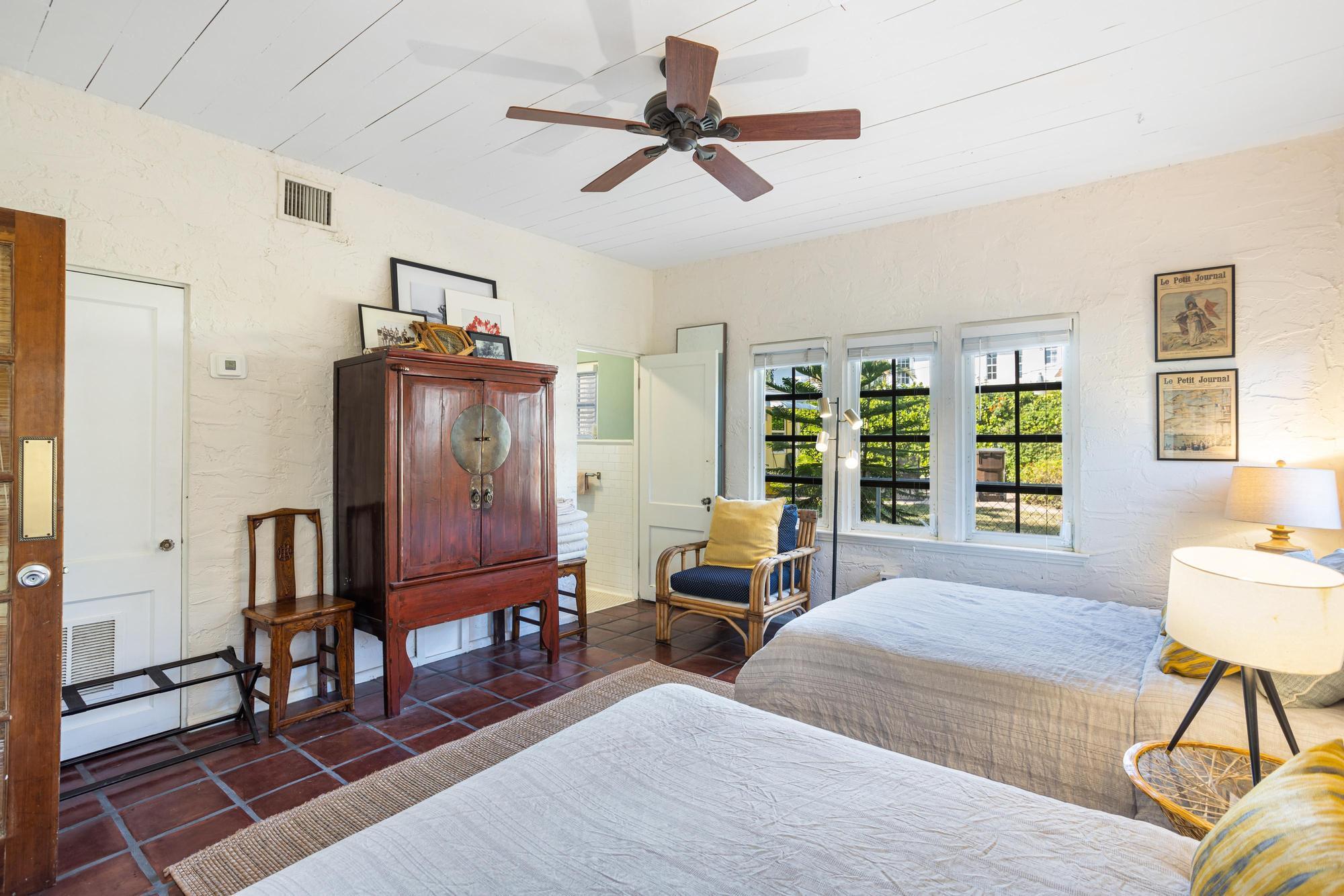 LAKEWOOD - Residential Lease