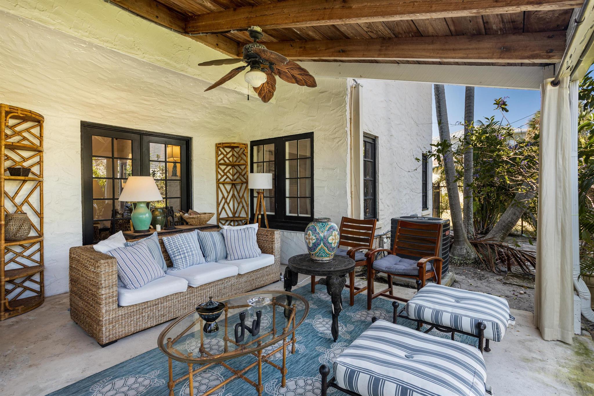 LAKEWOOD - Residential Lease