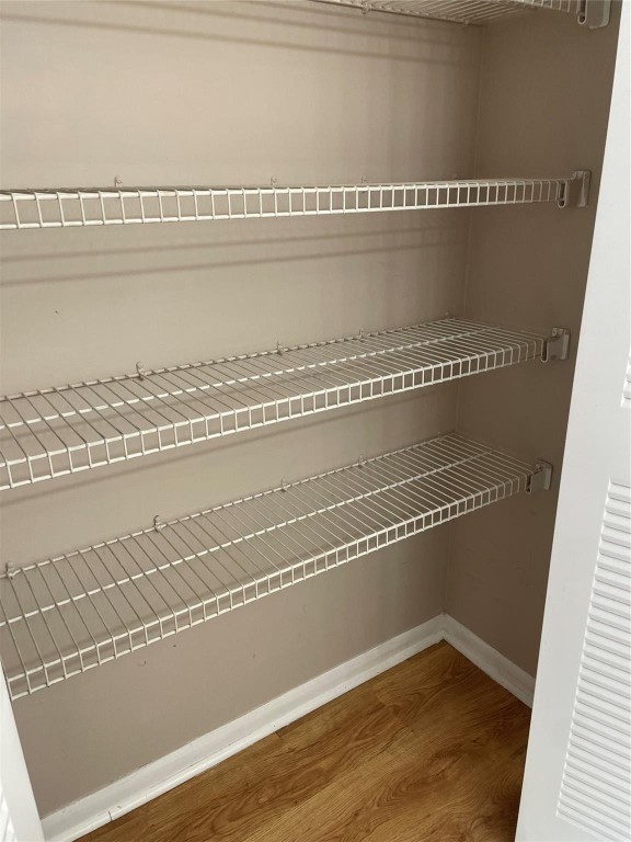 Lakkeview Club Condo - Residential