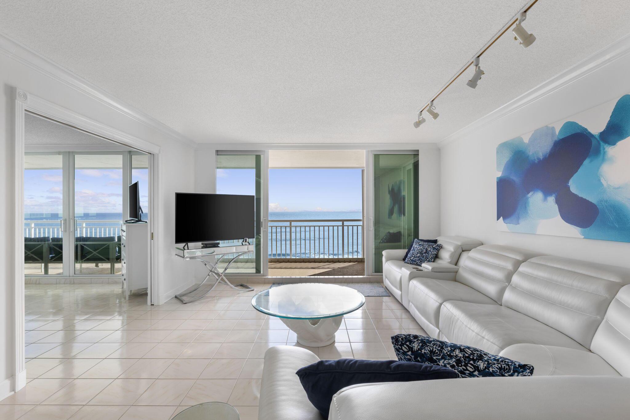 BARCLAY CONDO - Residential Lease