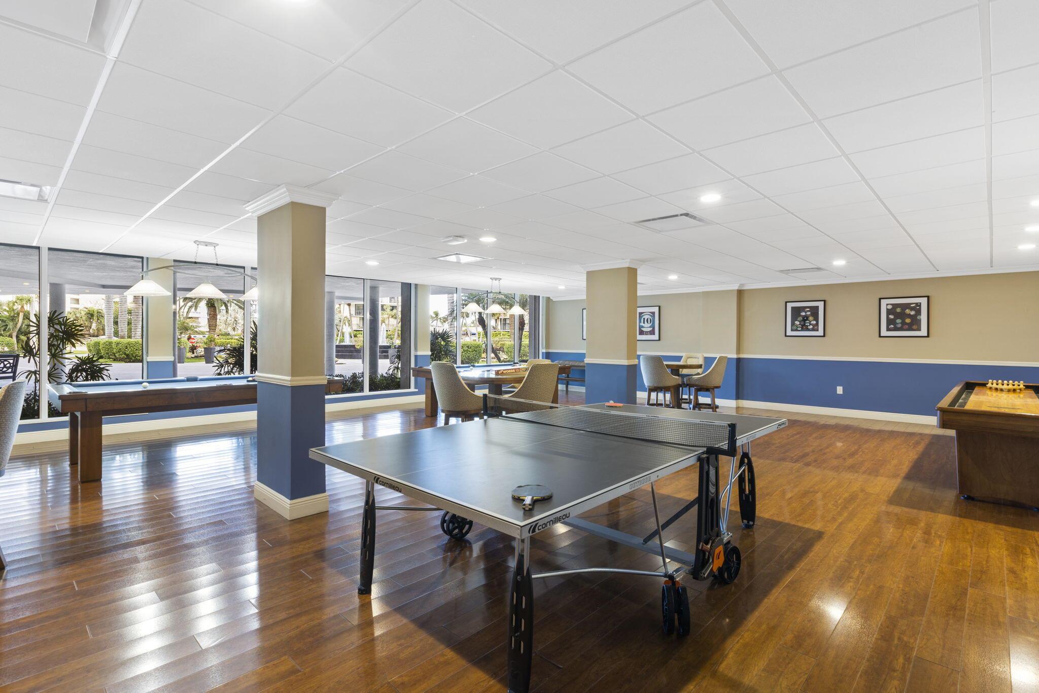 BARCLAY CONDO - Residential Lease