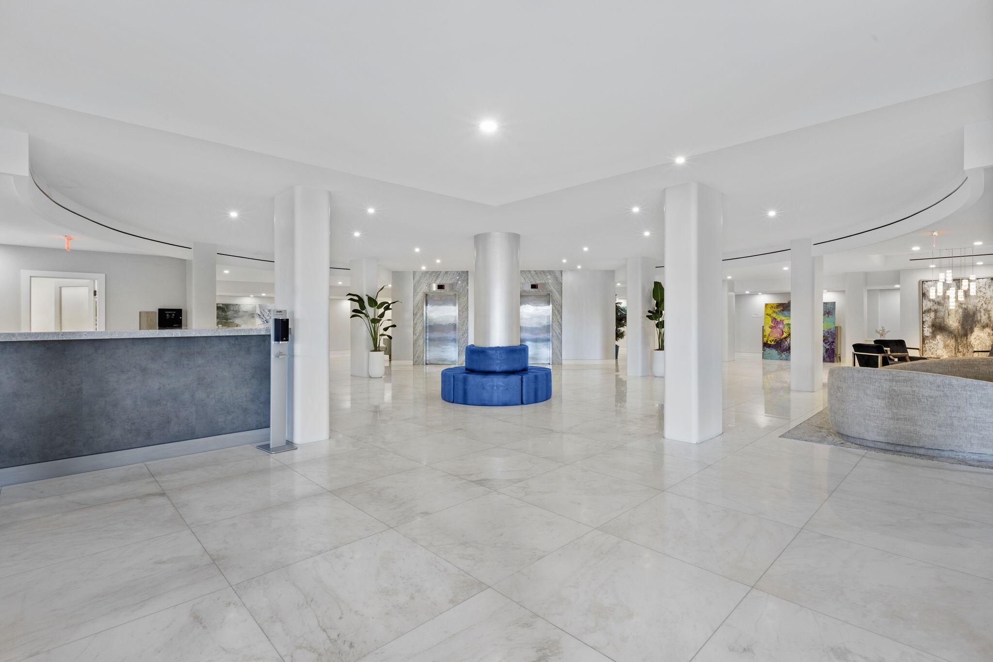 BARCLAY CONDO - Residential Lease