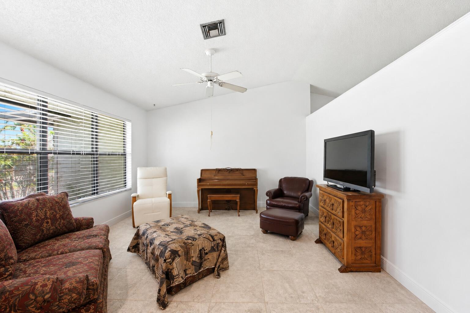1081 Palama Way