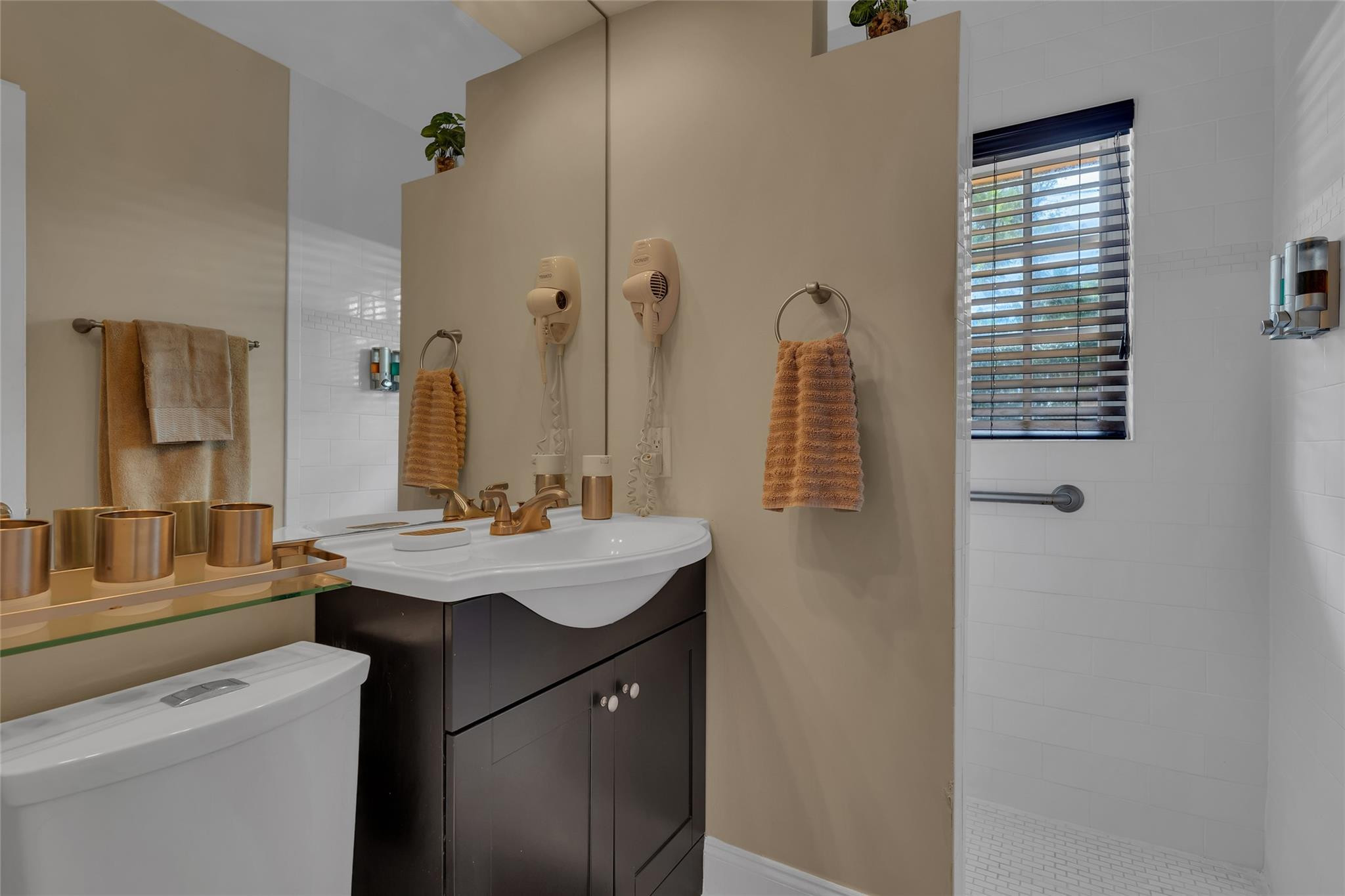 Silver Shores-Sub Tr D - Residential Income