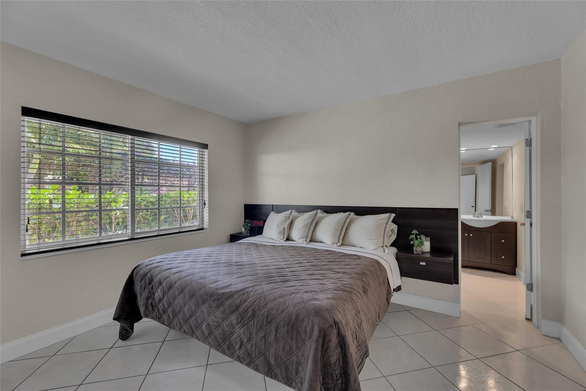 Silver Shores-Sub Tr D - Residential Income