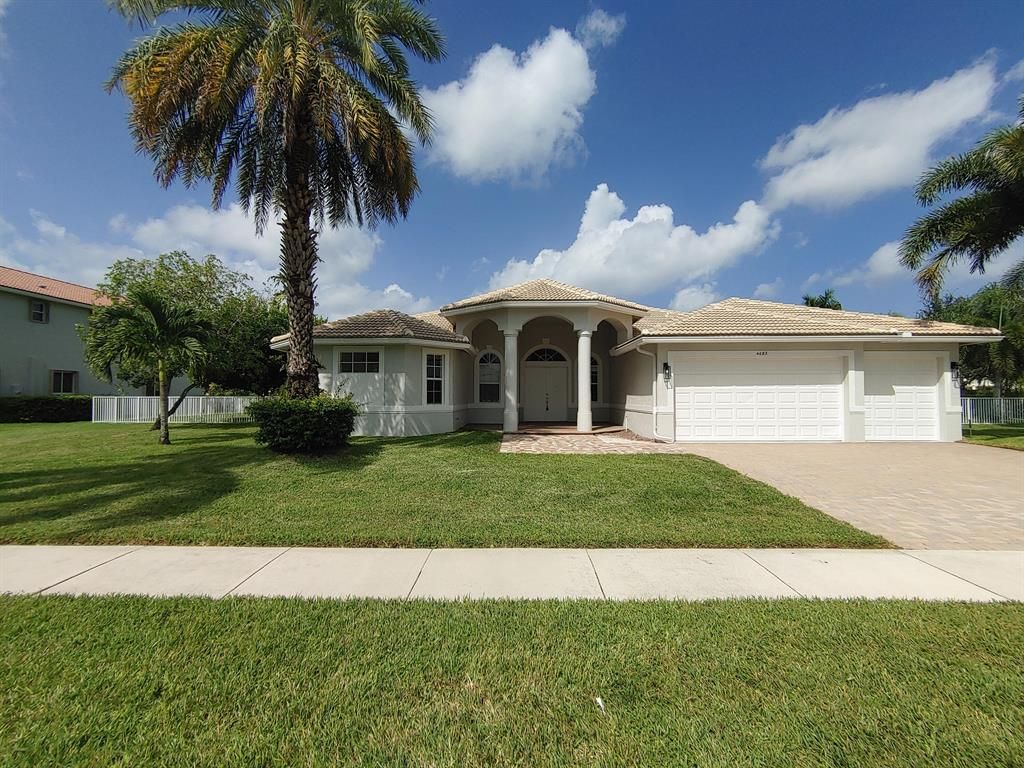 Photo of 4682 Island Reef Drive Dr, Wellington, FL 33449 (MLS # R10750638)