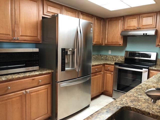GRAND VIEW AT CRESTWOOD C - Residential Lease