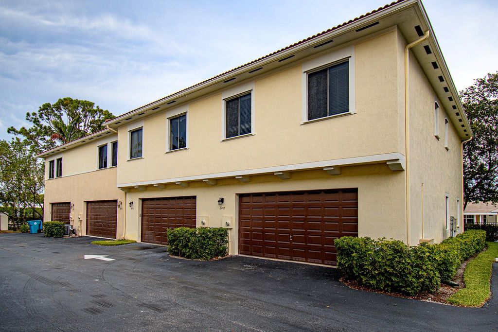 Photo of 2407 Venetian Way, Boynton Beach, FL 33426 (MLS # F10427897)