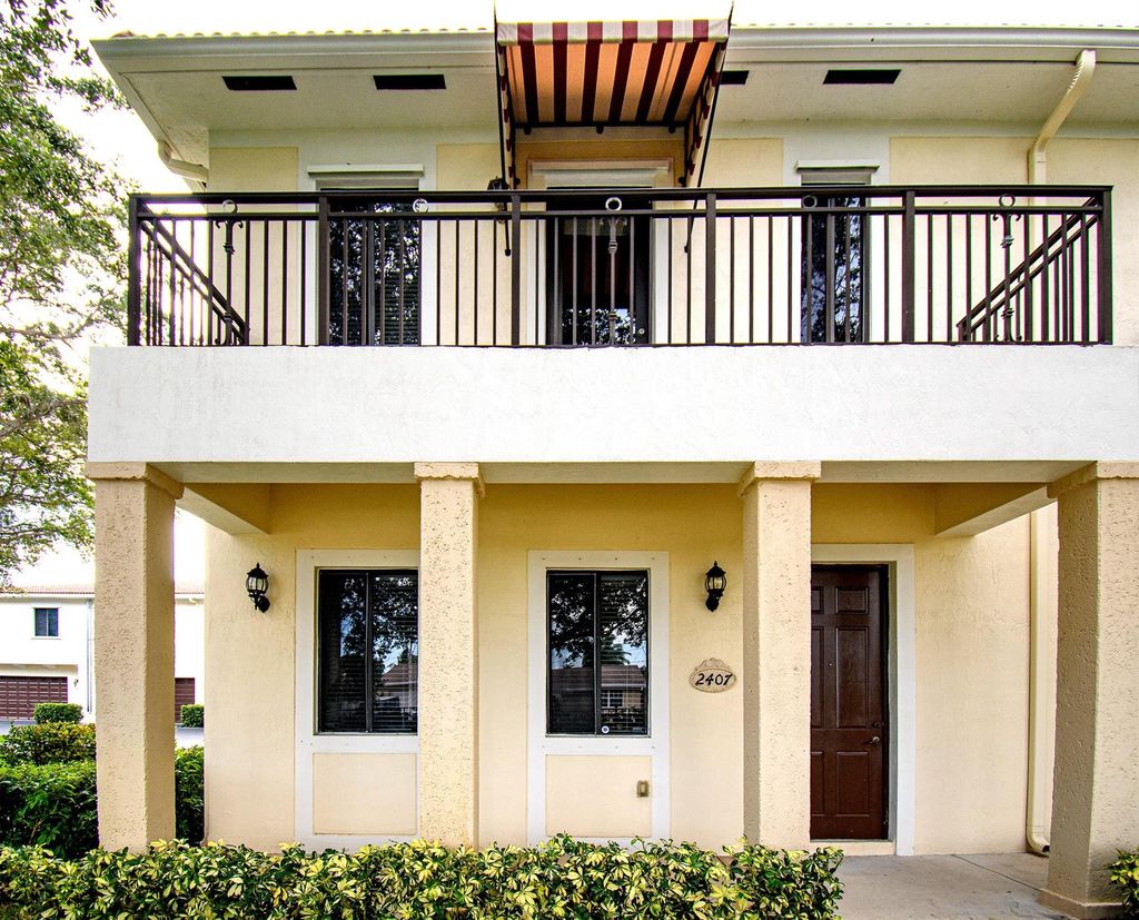 Photo of 2407 Venetian Way, Boynton Beach, FL 33426 (MLS # F10427897)