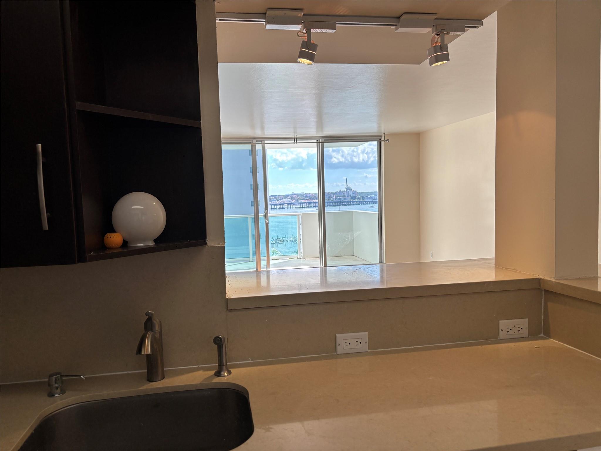 MIRADOR 1200 CONDO - Residential Lease