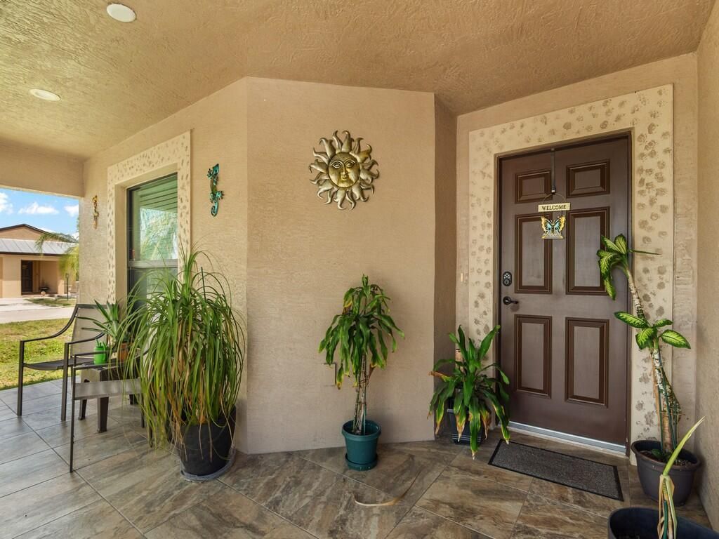 Photo of 16 Alhambra Ln S, Port Saint Lucie, FL 34952 (MLS # R11117939)