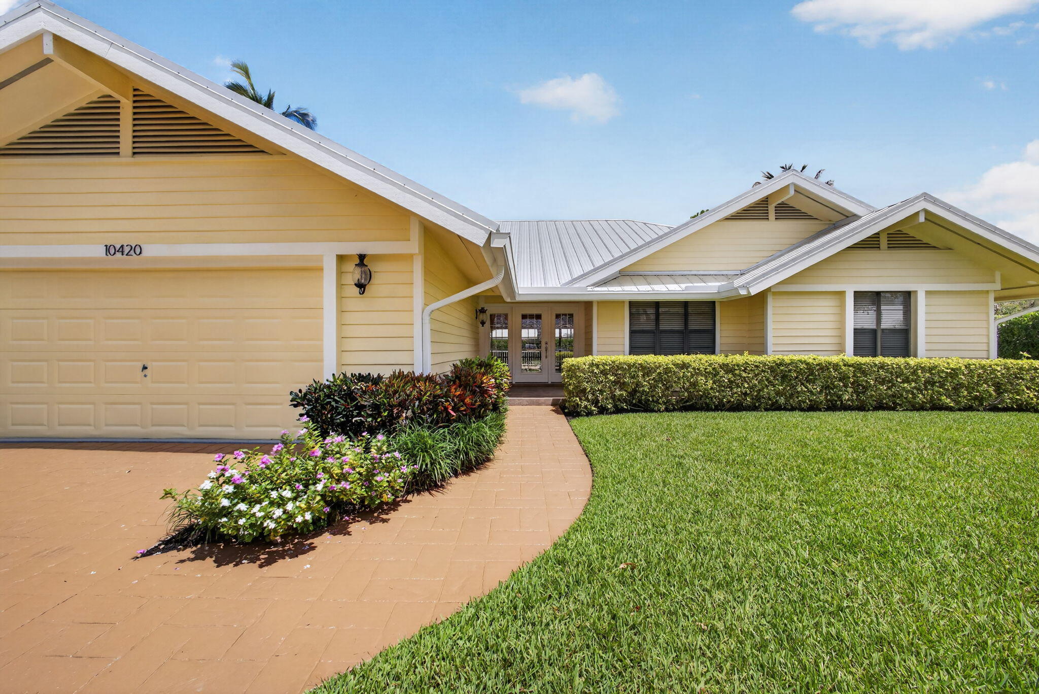 10420 SE Jupiter Narrows Drive