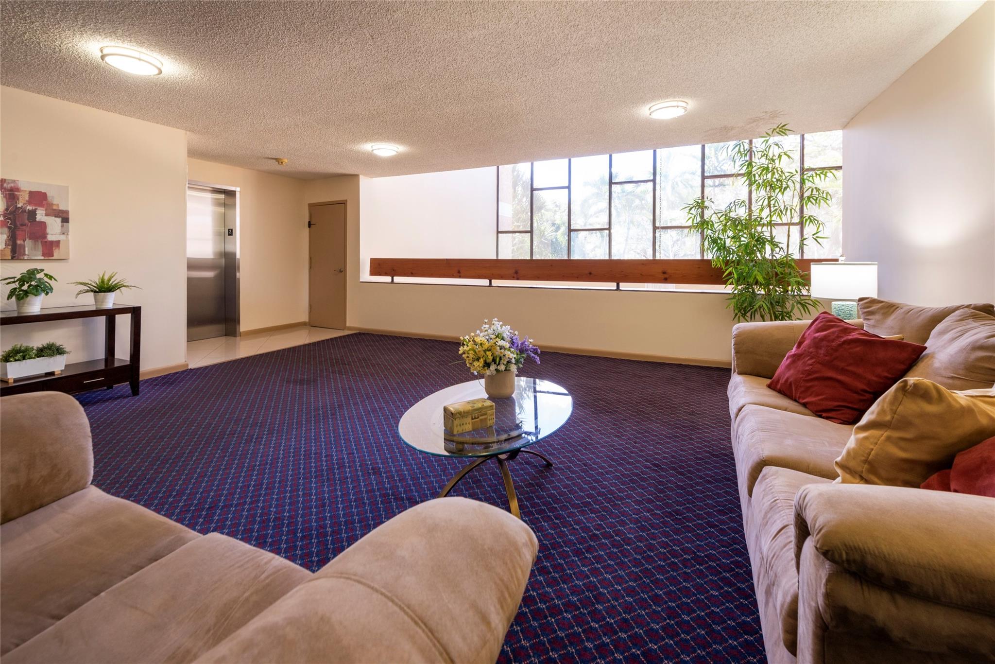 COUNTRY CLUB VILLAGE - Residential