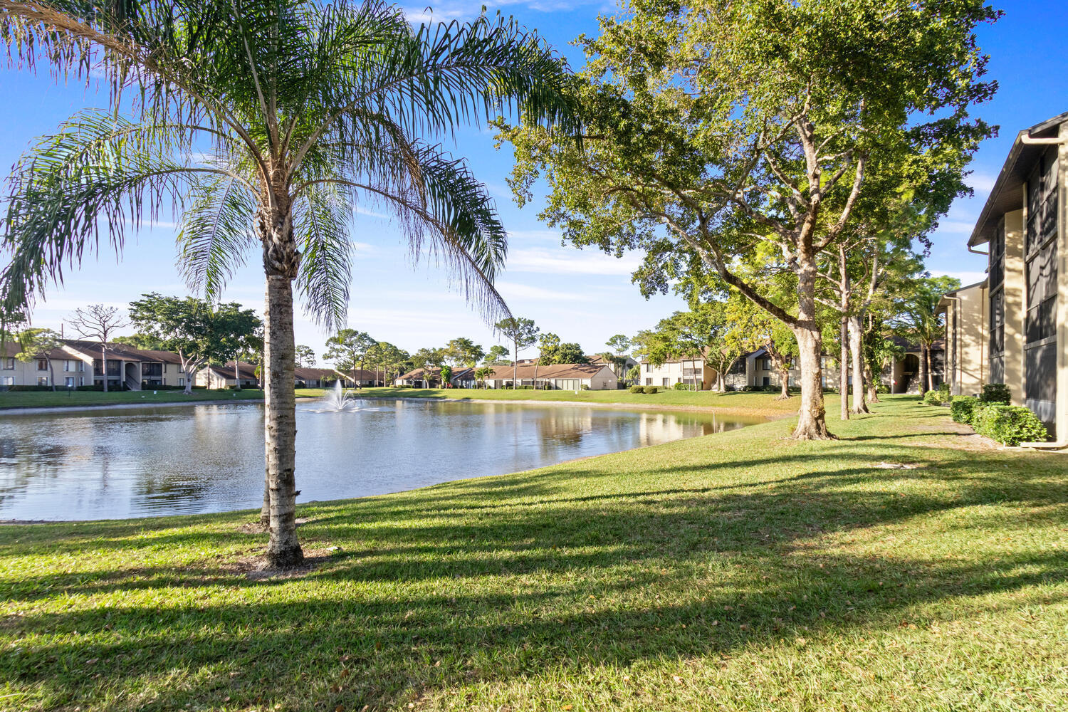 PINE RIDGE NORTH VILLAGE III CONDO - Residential