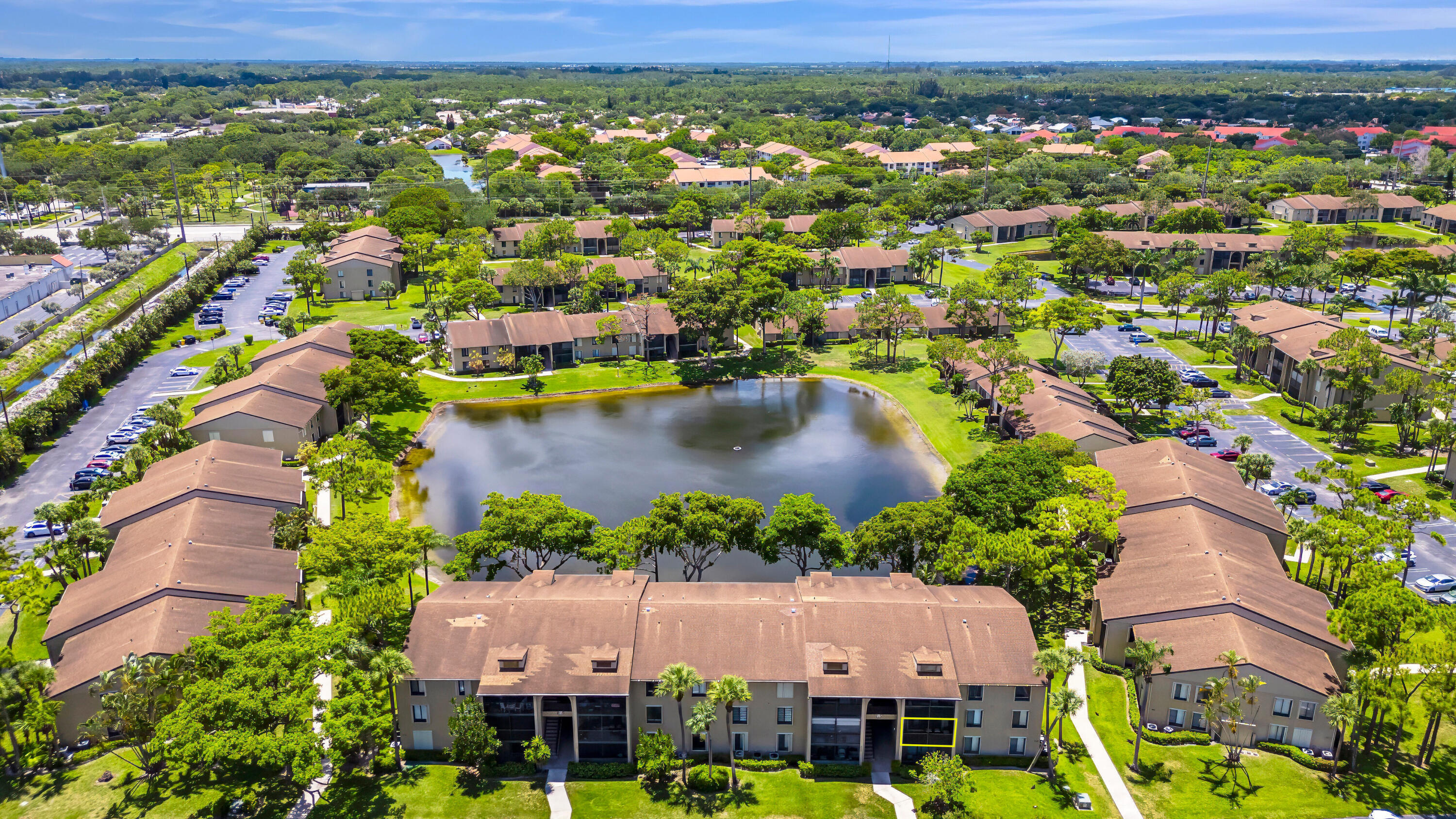 PINE RIDGE NORTH VILLAGE III CONDO - Residential