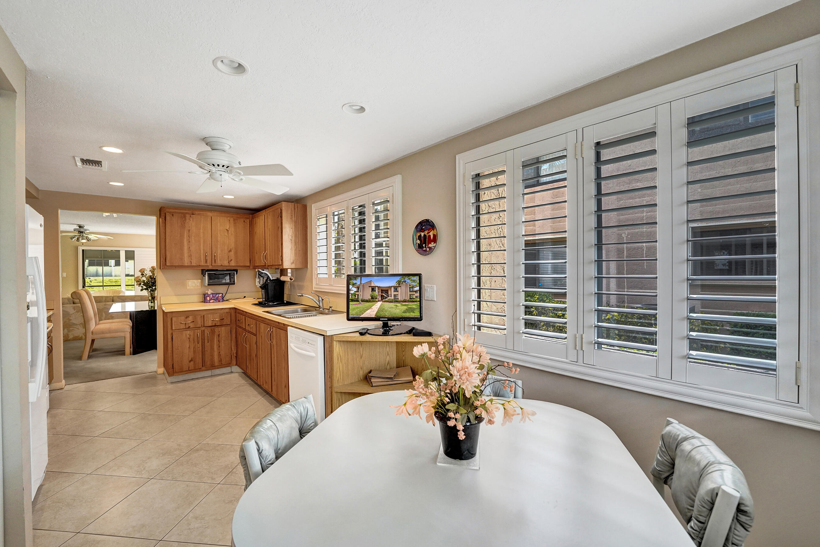 GARDENS 1 CONDO - Residential