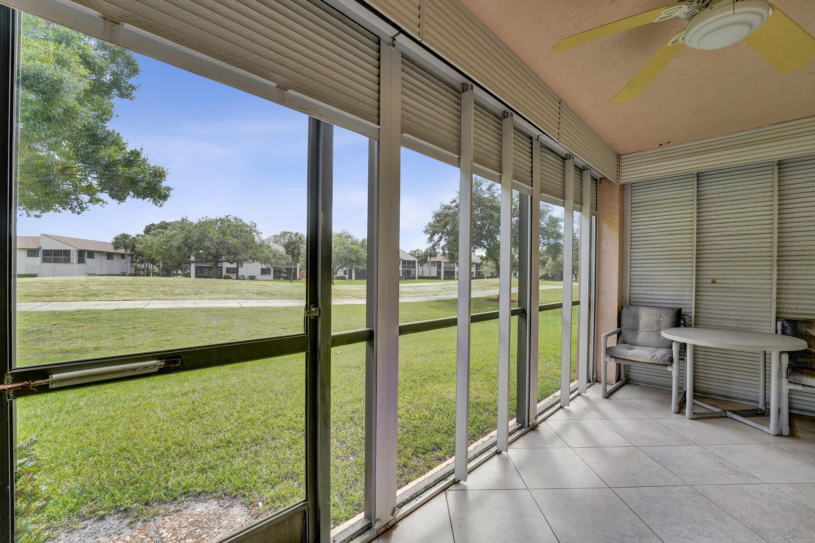 GARDENS 1 CONDO - Residential