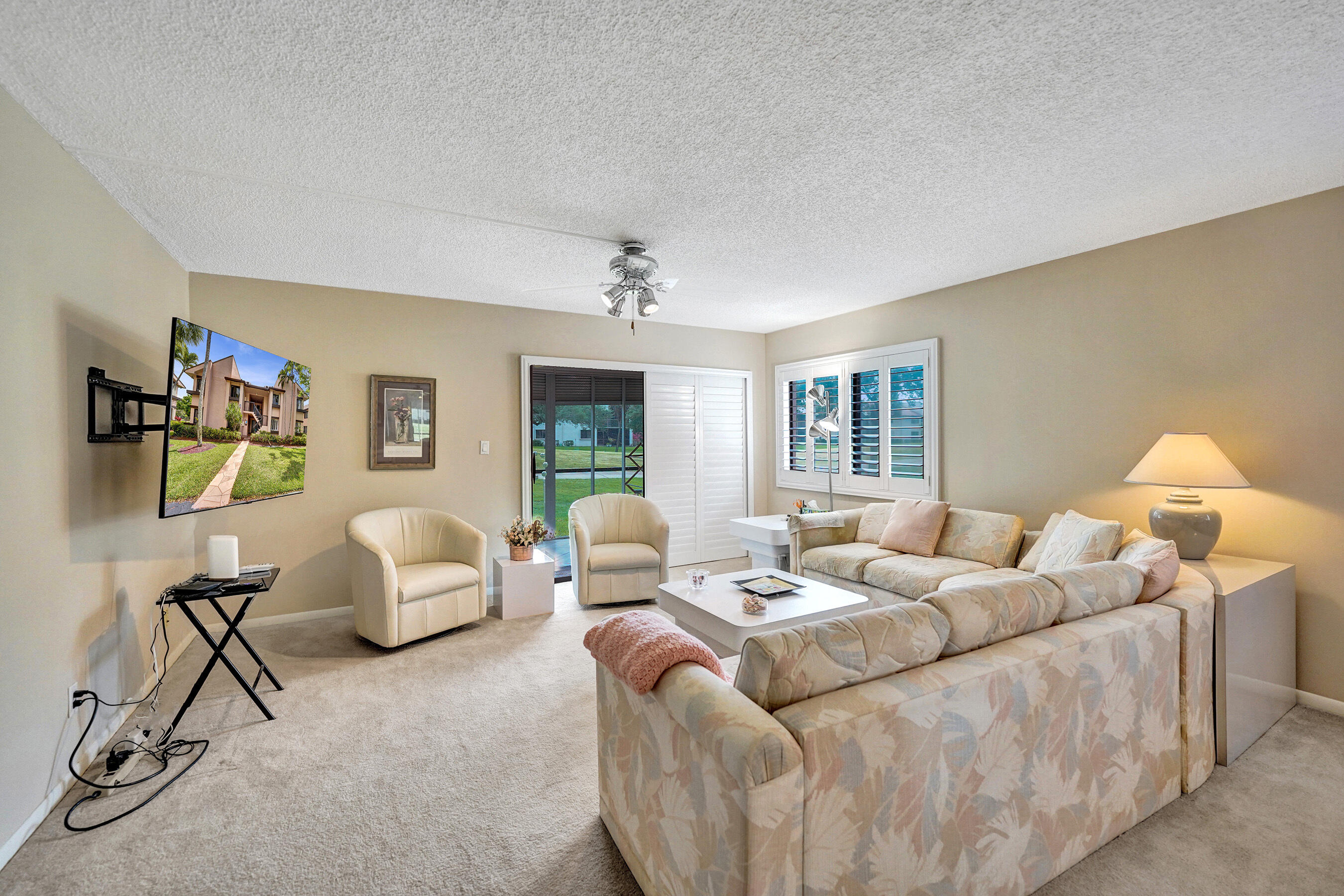 GARDENS 1 CONDO - Residential