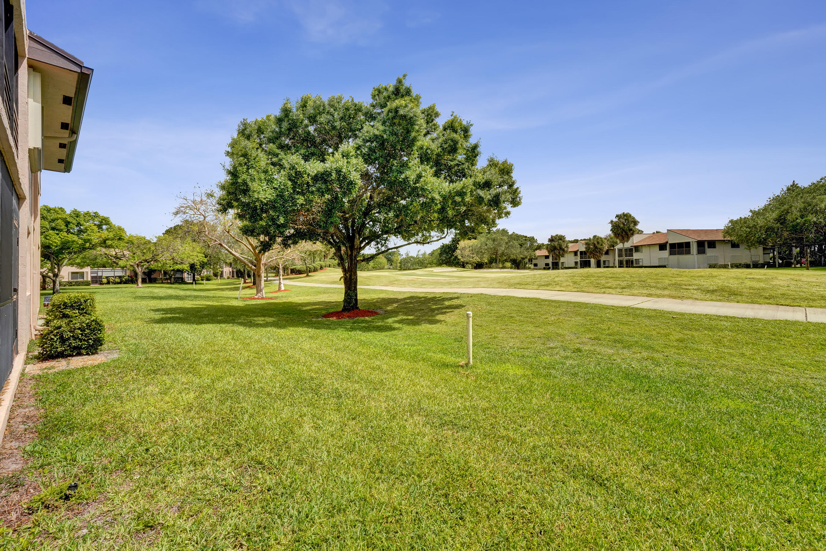 GARDENS 1 CONDO - Residential