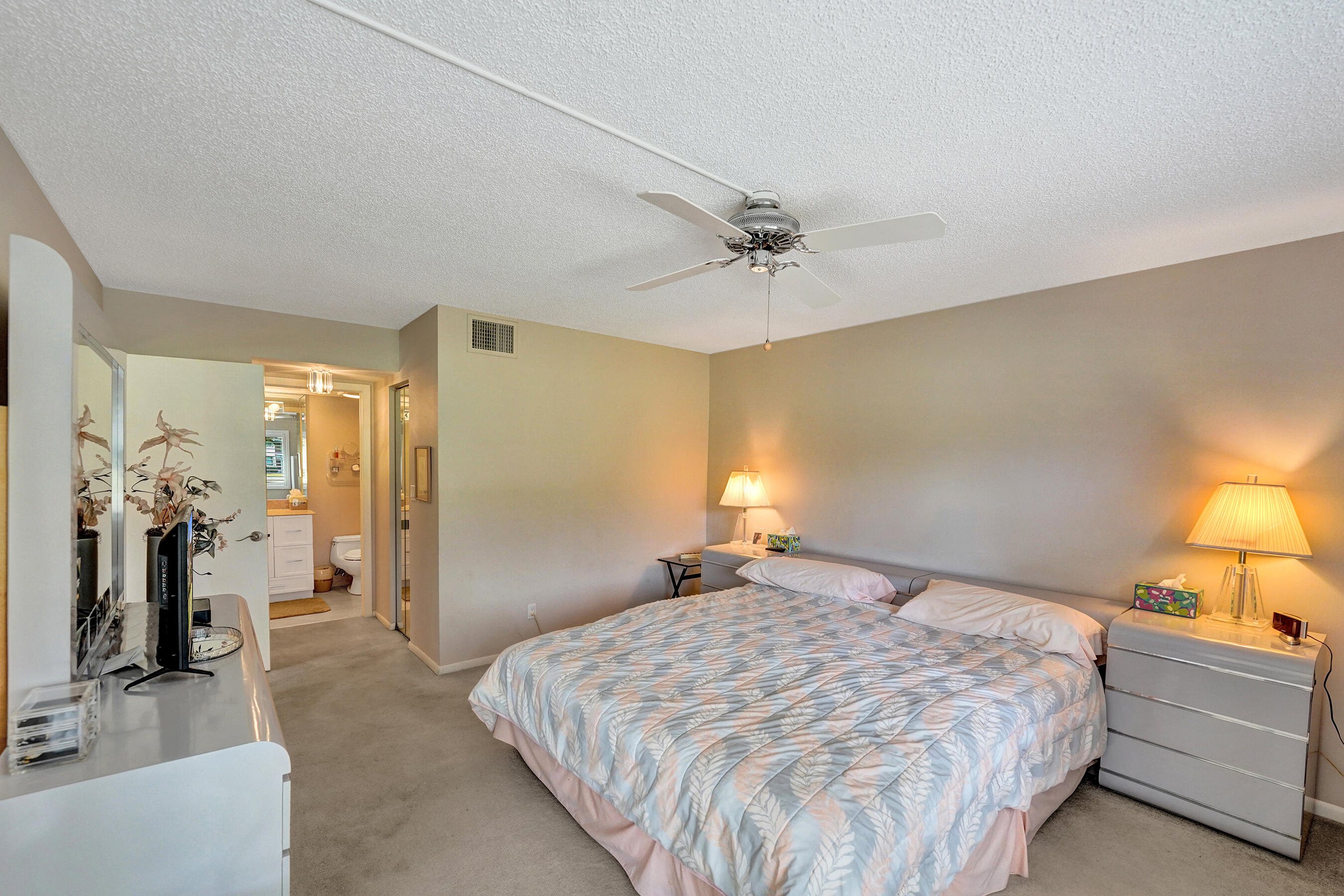 GARDENS 1 CONDO - Residential