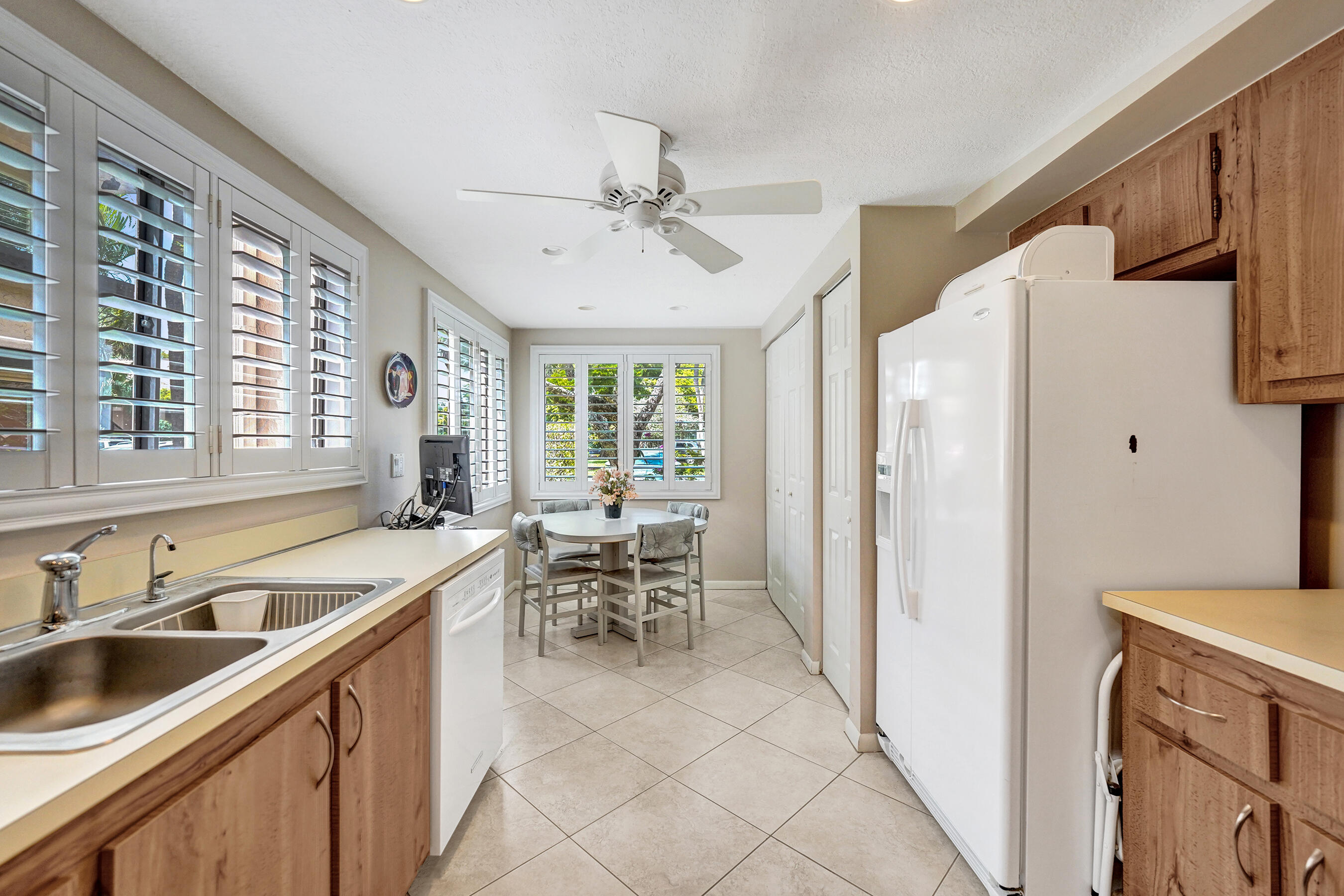 GARDENS 1 CONDO - Residential