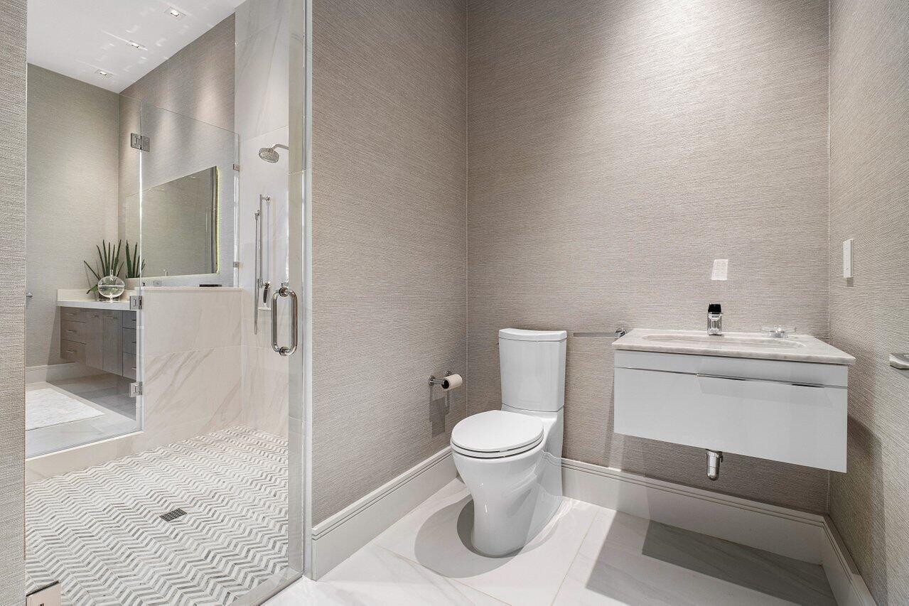 ROYAL PALM POLO - Residential