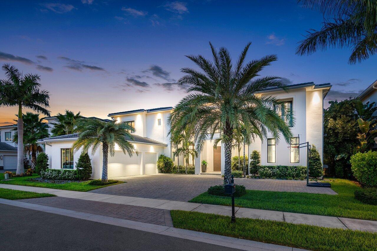 ROYAL PALM POLO - Residential