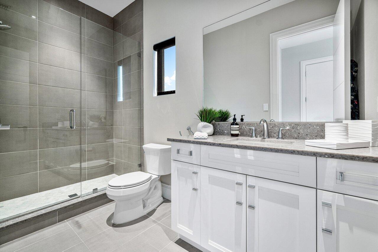 ROYAL PALM POLO - Residential