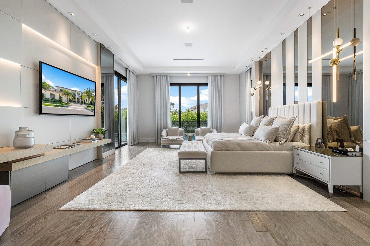 ROYAL PALM POLO - Residential