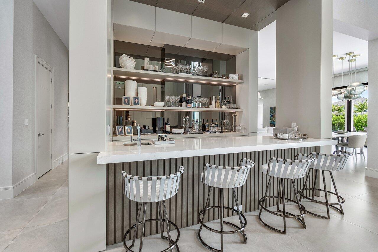 ROYAL PALM POLO - Residential