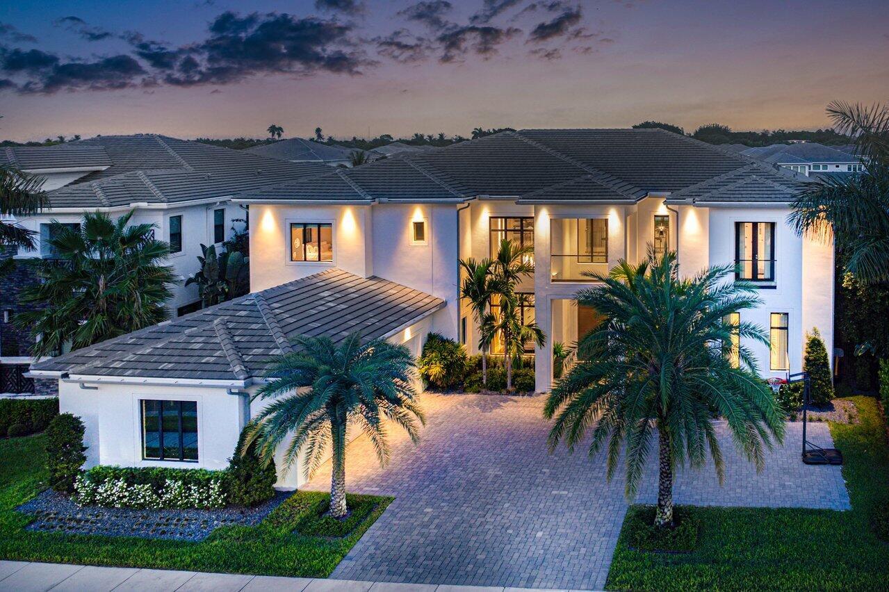 ROYAL PALM POLO - Residential