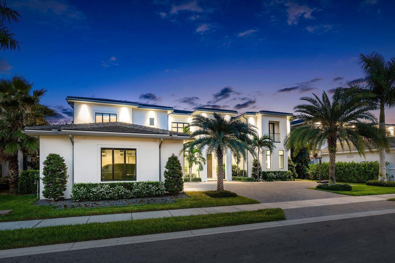 ROYAL PALM POLO - Residential