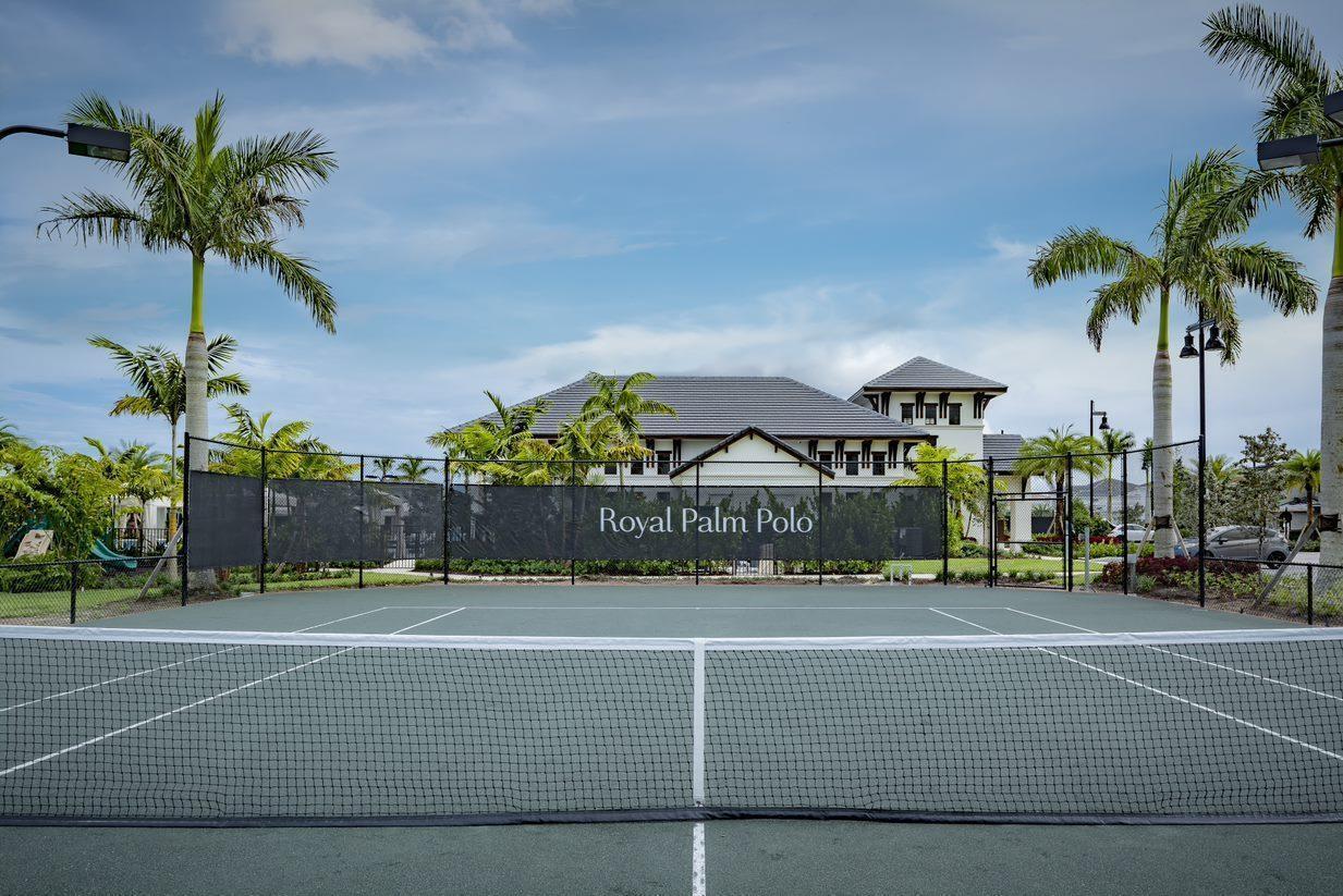 ROYAL PALM POLO - Residential
