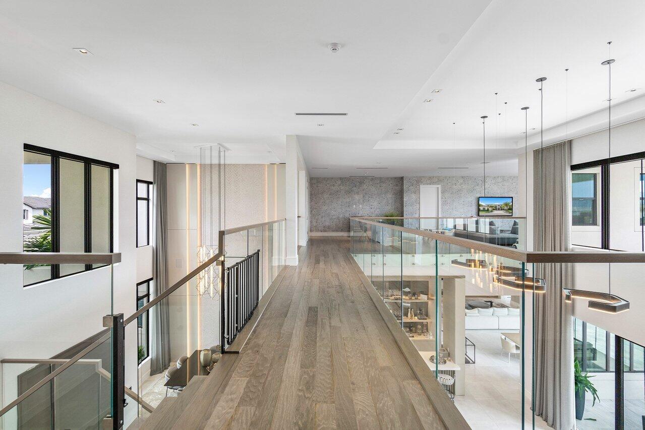 ROYAL PALM POLO - Residential