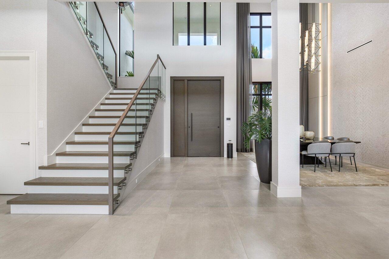 ROYAL PALM POLO - Residential