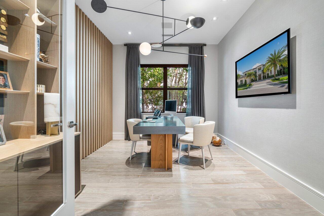 ROYAL PALM POLO - Residential