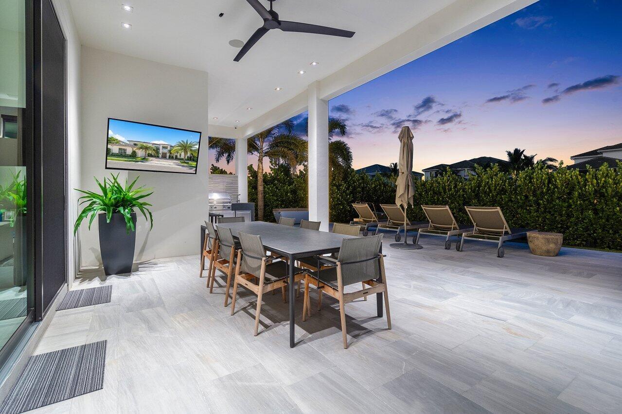 ROYAL PALM POLO - Residential