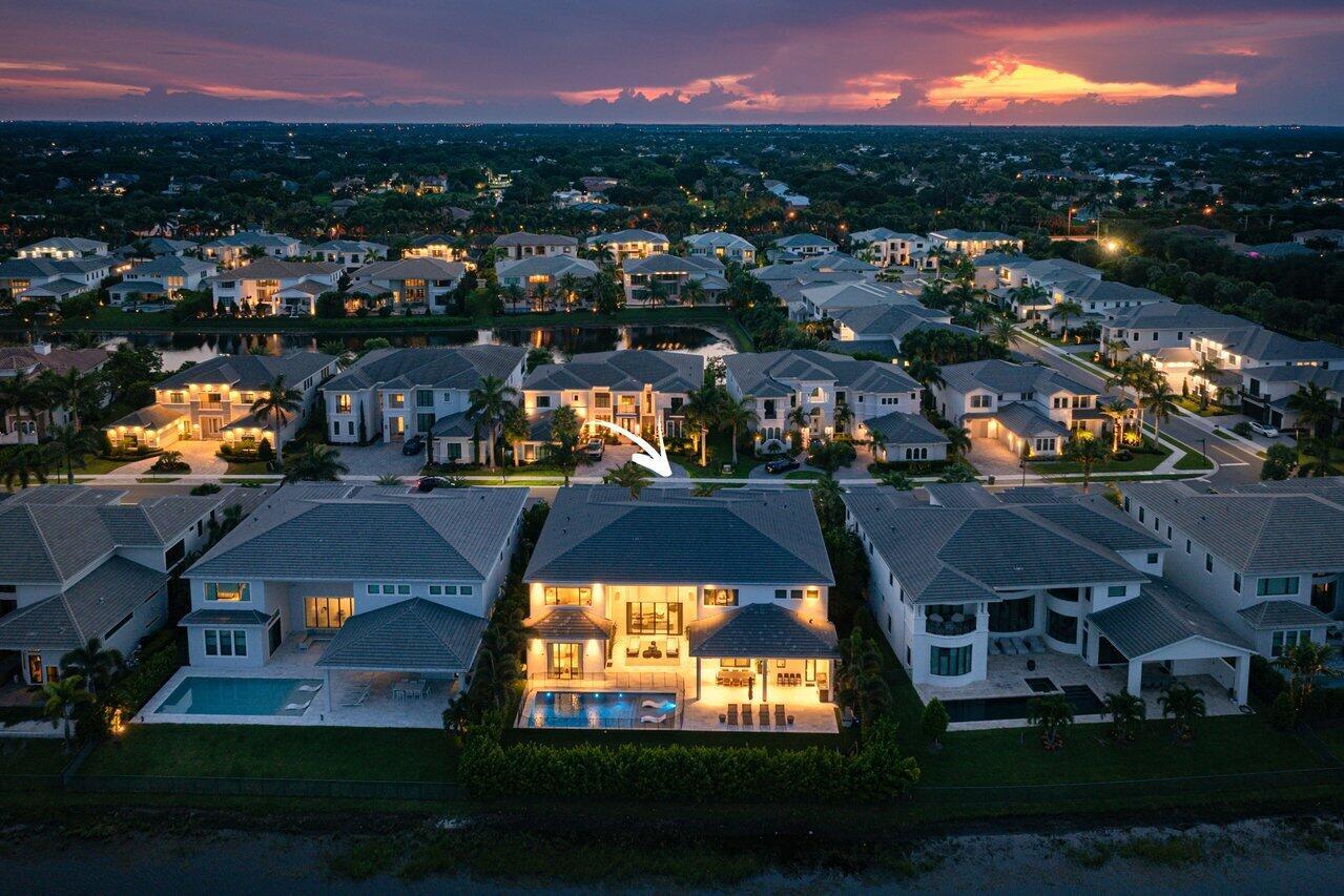 ROYAL PALM POLO - Residential