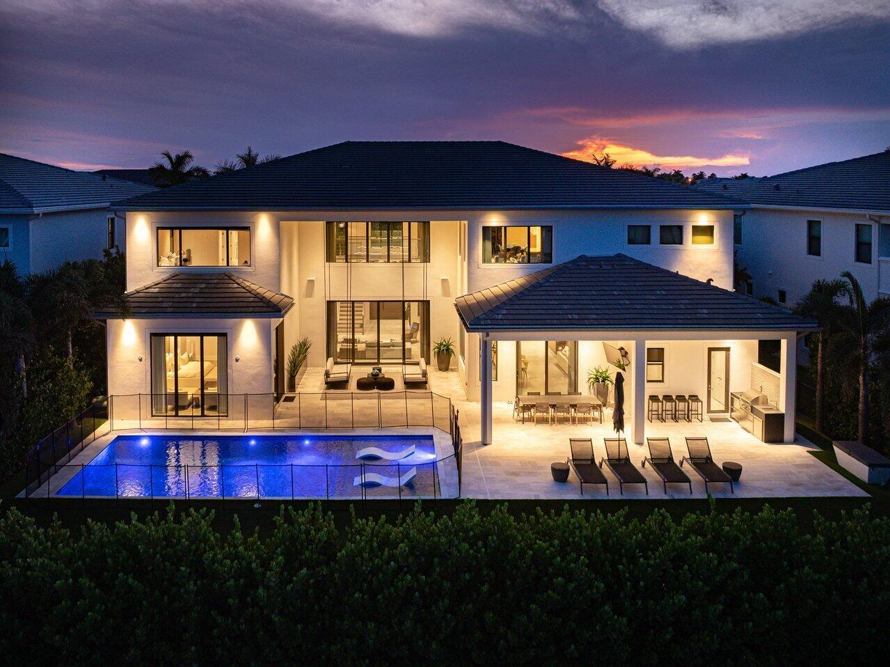 ROYAL PALM POLO - Residential