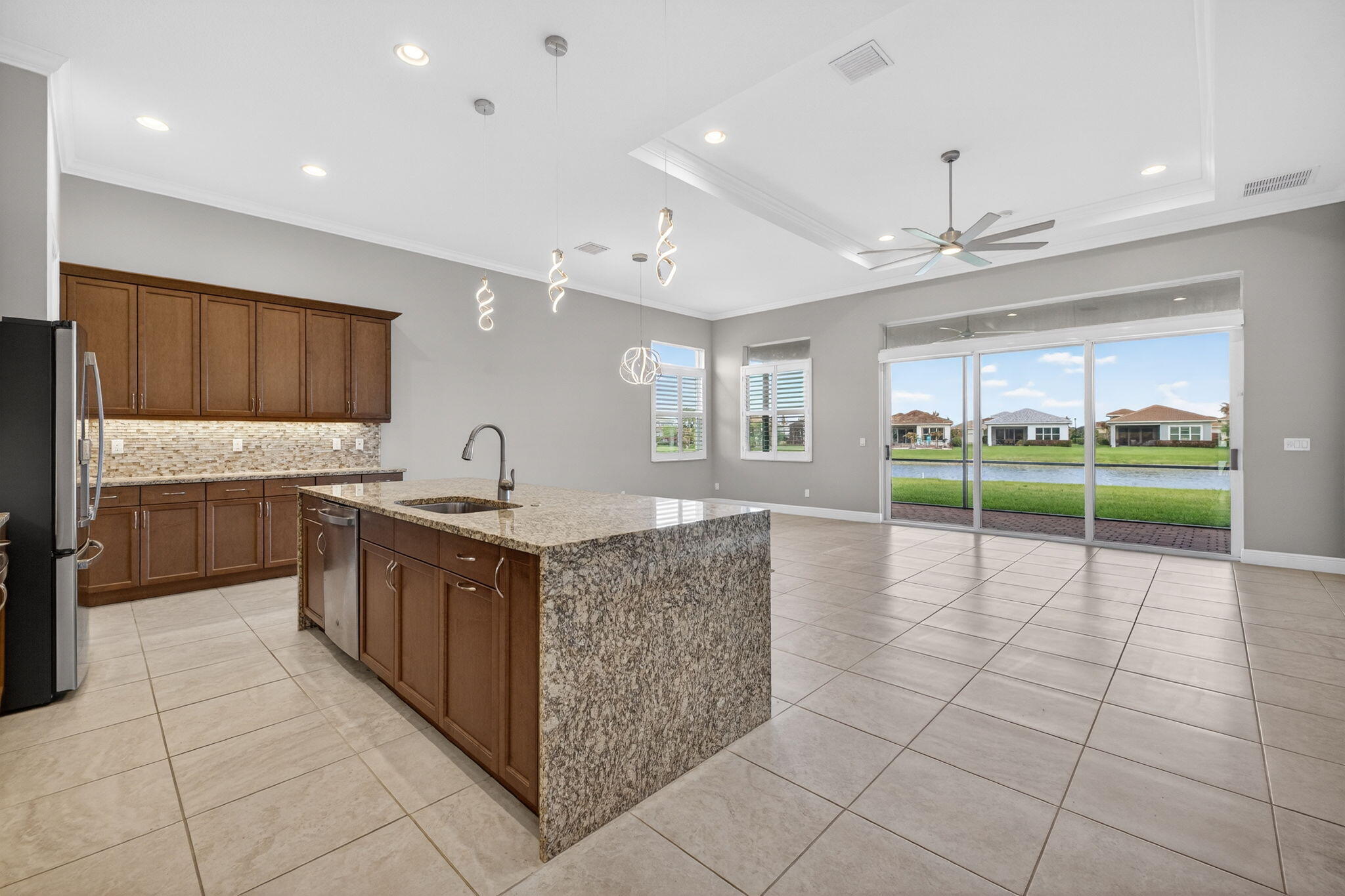 VERANO SOUTH PUD 1 - POD B - PLAT NO. 3 - Residential Lease