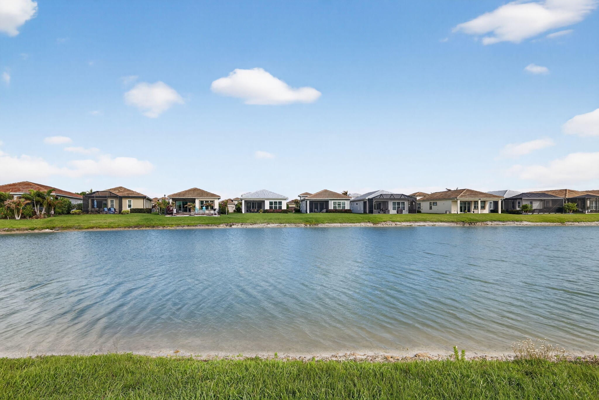 VERANO SOUTH PUD 1 - POD B - PLAT NO. 3 - Residential Lease