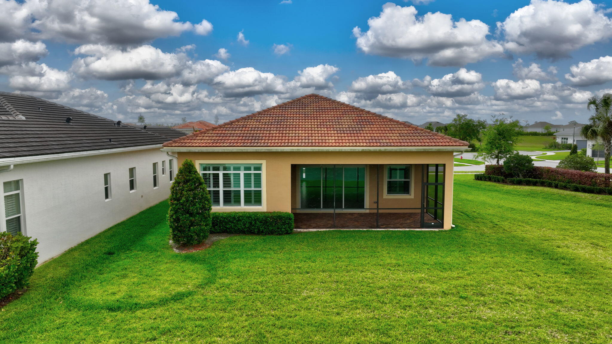 VERANO SOUTH PUD 1 - POD B - PLAT NO. 3 - Residential Lease