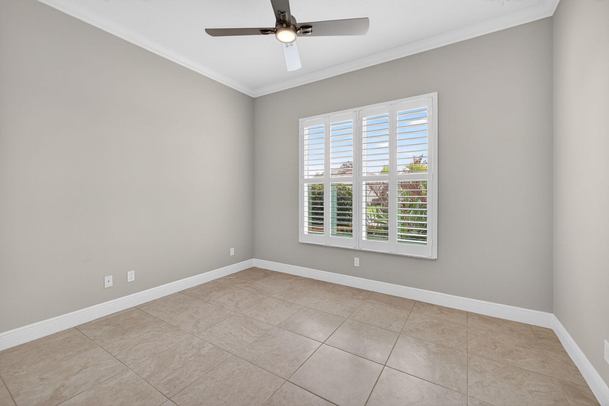 VERANO SOUTH PUD 1 - POD B - PLAT NO. 3 - Residential Lease