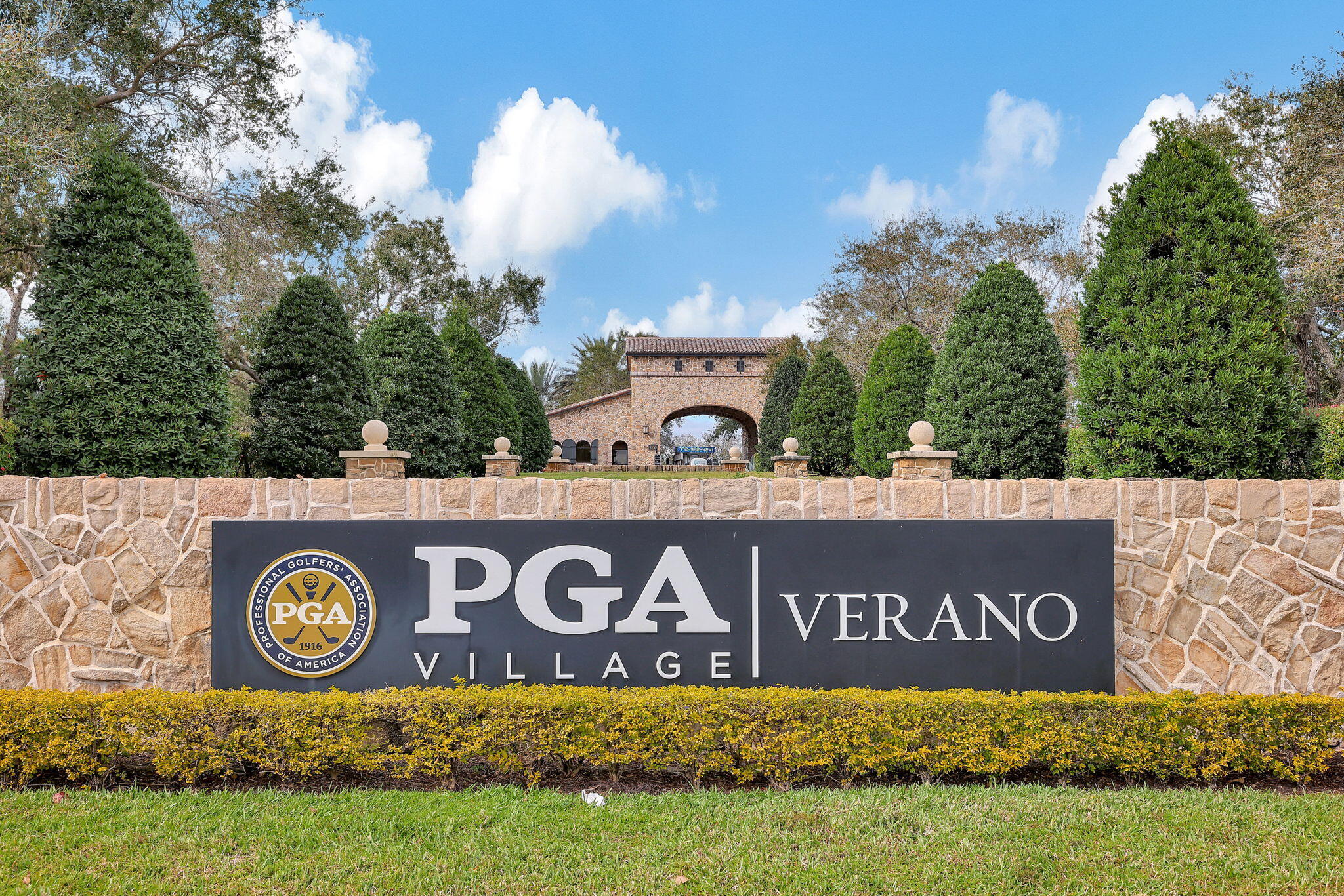 VERANO SOUTH PUD 1 - POD B - PLAT NO. 3 - Residential Lease