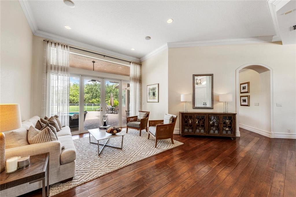 CYPRESS HEAD - Residential