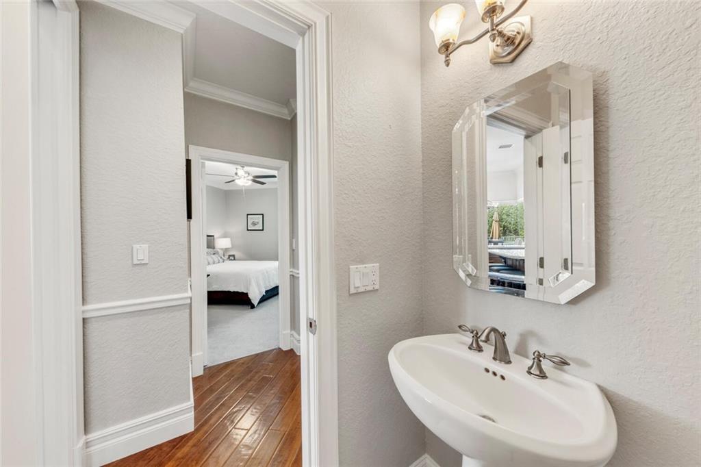 CYPRESS HEAD - Residential