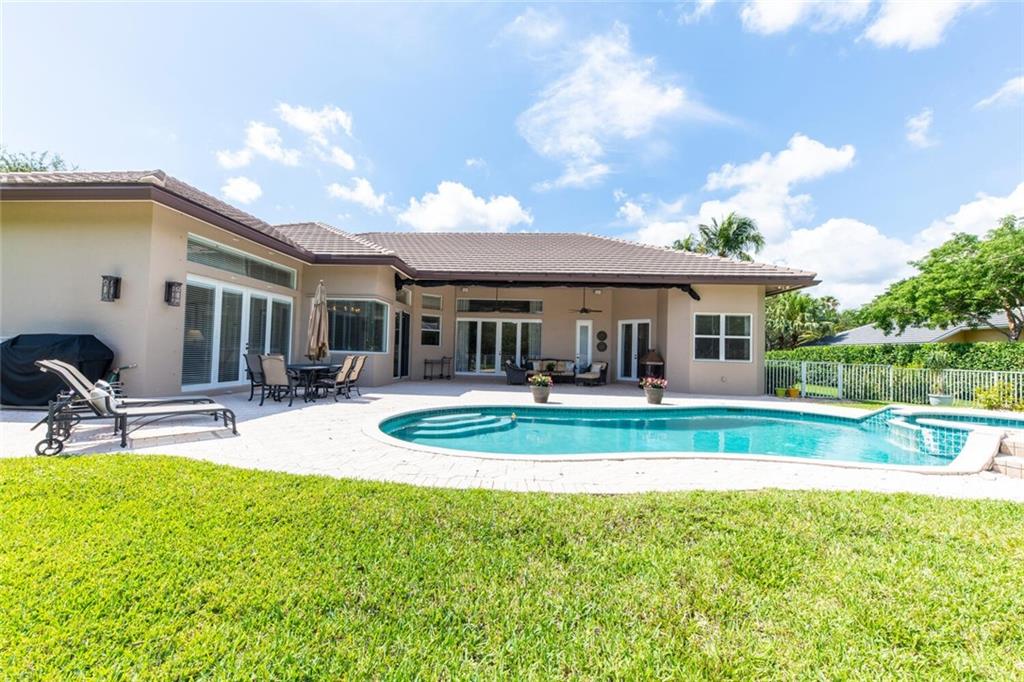 CYPRESS HEAD - Residential