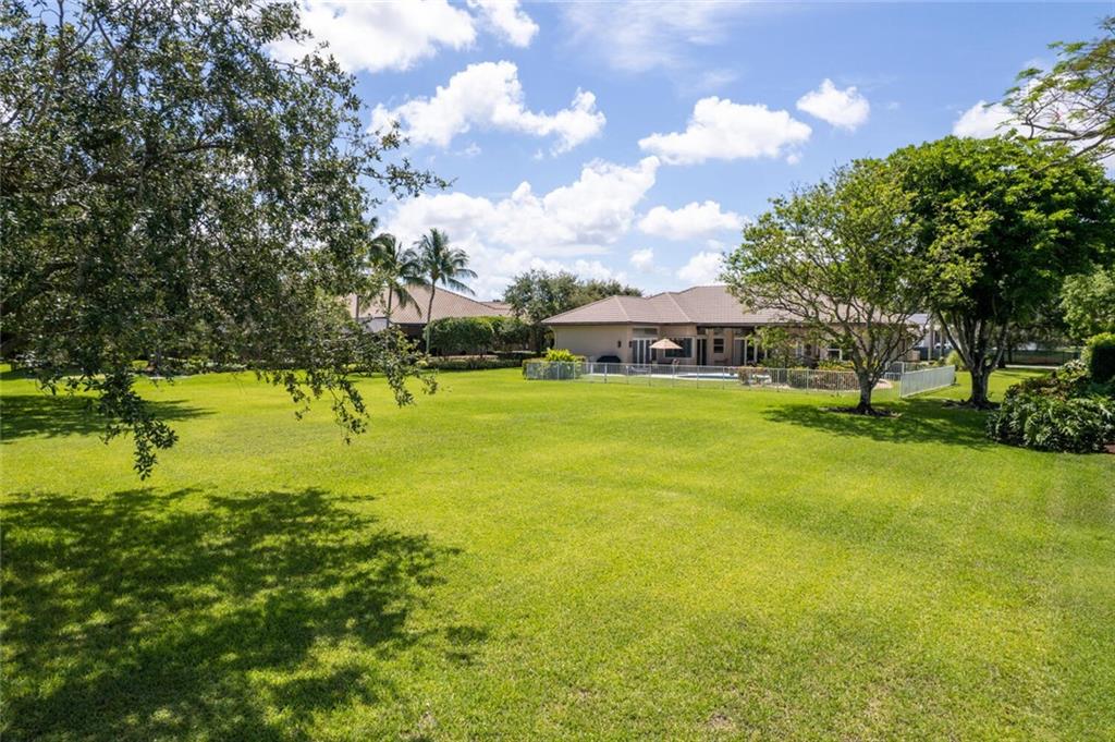 CYPRESS HEAD - Residential