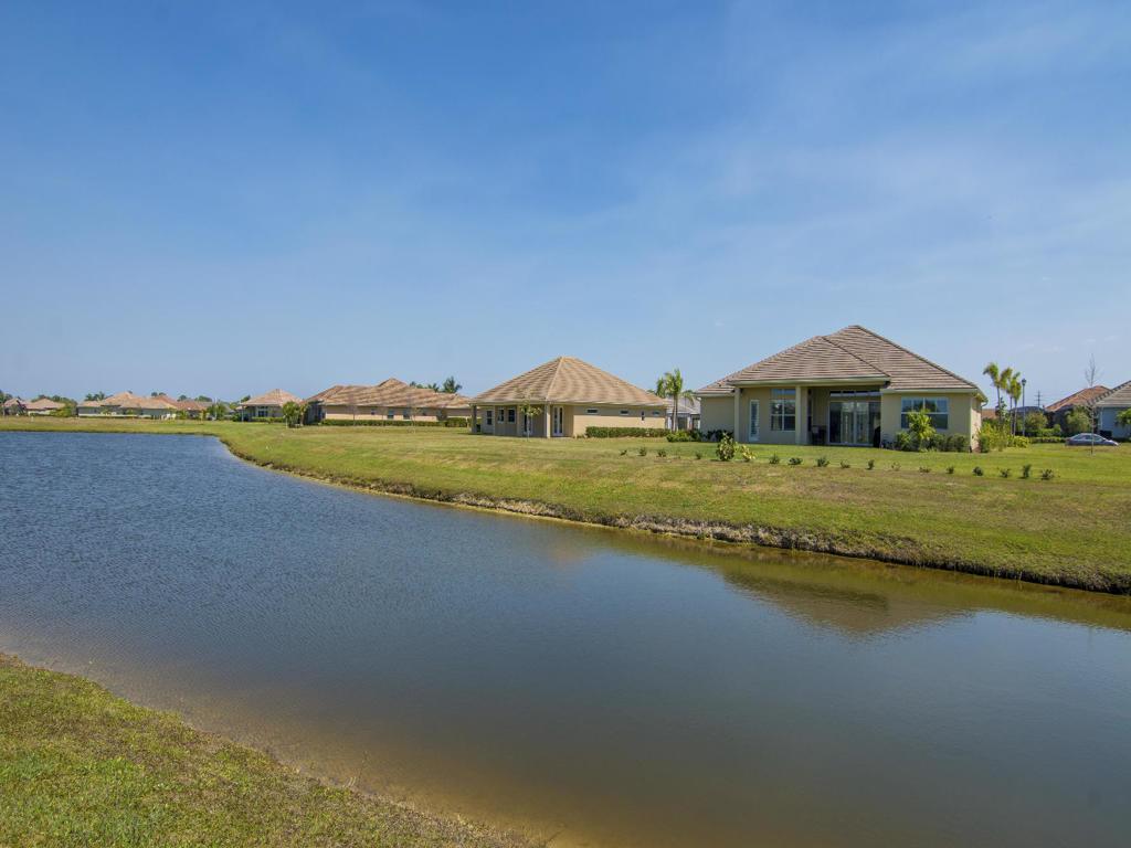 STONEY BROOK FARM SUB - Residential