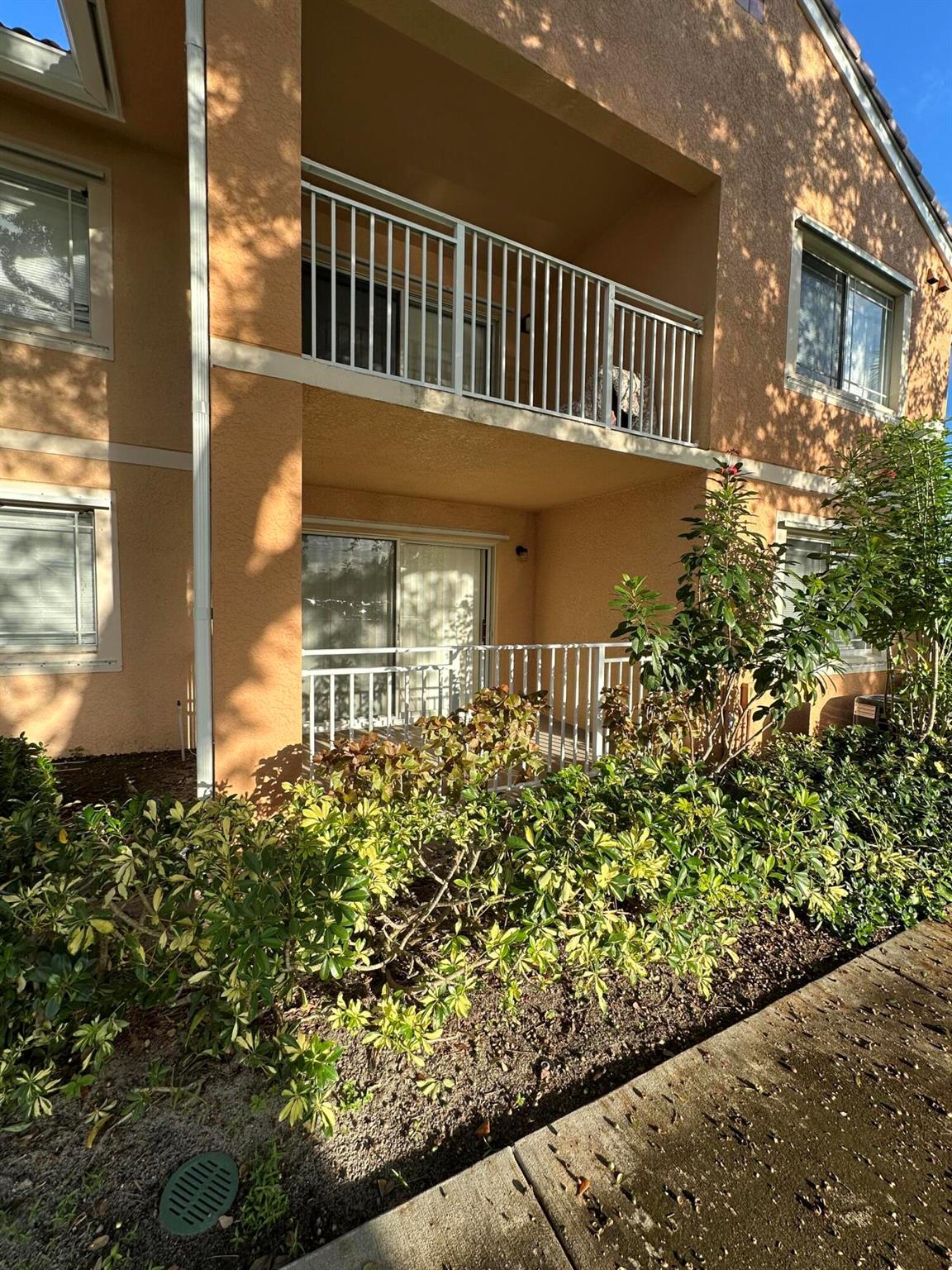 THE CLUB AT ST LUCIE WEST - Residential Lease